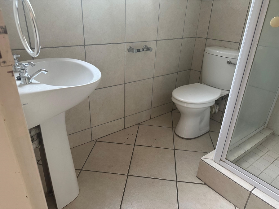 1 Bedroom Property for Sale in Rustenburg Central North West